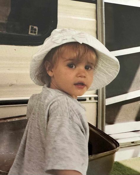 Justin Bieber's Mom Celebrates His 30th Birthday with Throwback Photos: 'Time Goes by So Fast' Pattie Mallette, Justin Bieber My World, جاستن بيبر, His 30th Birthday, Justin Bieber Baby, Justin Bieber Smile, Justin Baby, Hailey Rhode Baldwin, Justin Bieber Outfits