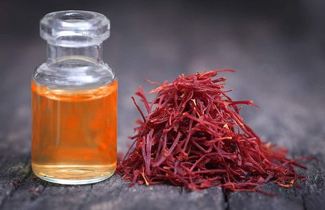 Benefits Of Saffron, Oil On Skin, Cooking Techniques Basic, Natural Skin Exfoliator, Saffron Oil, Saffron Benefits, Crocus Sativus, Saffron Crocus, Healthy Fruit Desserts