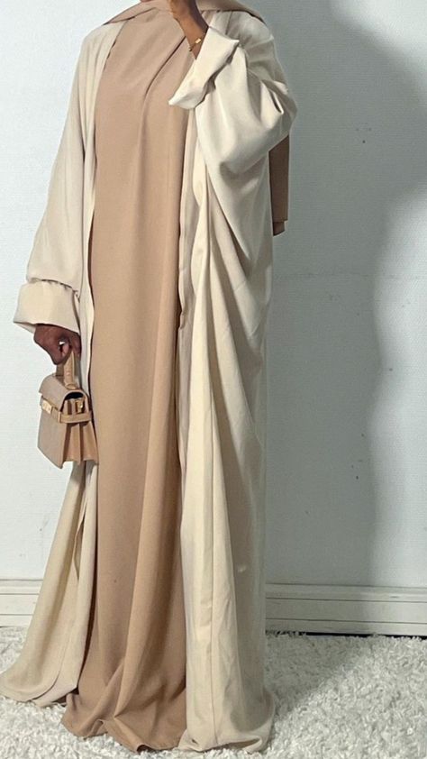 Work Abaya, Abaya Outfit, Flowy Cardigans, Hijabi Outfit, Abaya Style, Fashion Modest, Modest Fashion Hijab, Muslim Outfits Casual, Mode Abaya