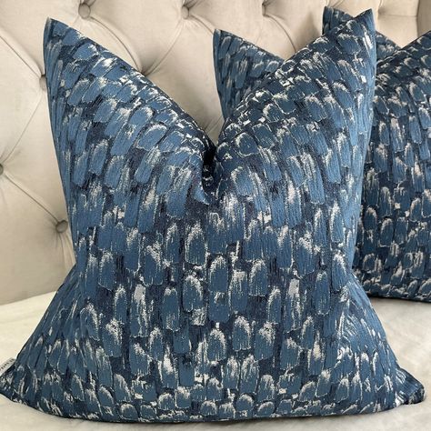 Light Grey Sofa, Light Gray Sofas, Navy Pillow, Navy Pillows, Sofa Blue, Grey Sofa Bed, Silver Pillows, Grey Sofa, Luxury Cushions