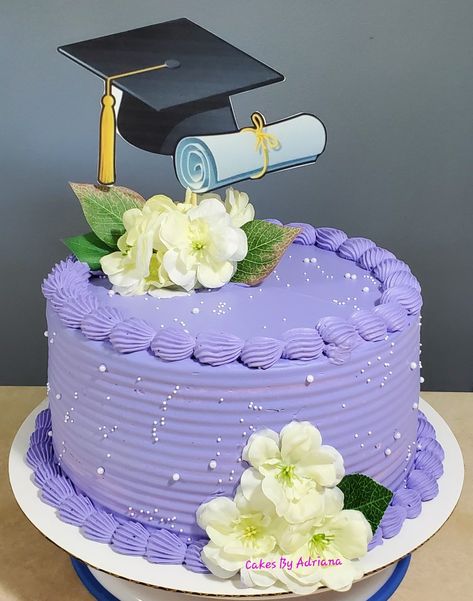 Purple graduation cake Purple Graduation Cake, Simple Graduation Cakes, Purple Graduation, Congratulations Cake, Grad Cake, Baking Logo Design, Baking Logo, Graduation Party Planning, Purple Cakes