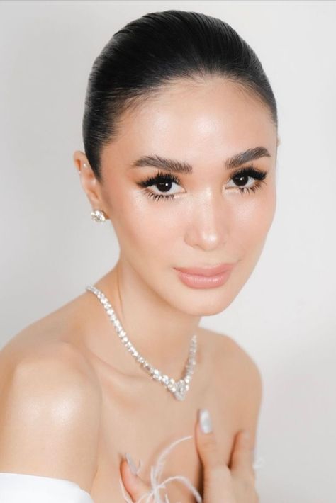 heart evangelista Igari Blush, Frosted Eyeshadow, Renewal Of Vows, Heart Evangelista, Bridal Prep, My Dearest, Asian Eyes, Asian Eye Makeup, My Career