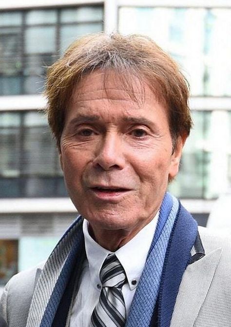 Sir Cliff Richard, King Bee, Cliff Richard, Mark Knopfler, Golden Oldies, Blues Guitar, Music Business, Tesla, Bee