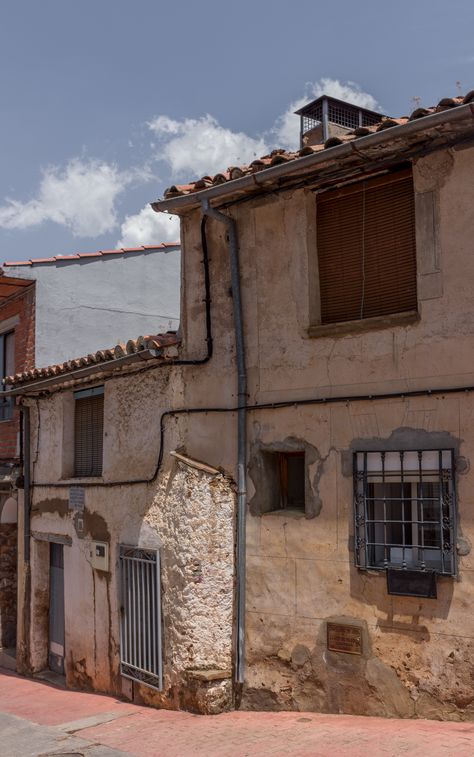 Spanish Village Aesthetic, Old Spanish Aesthetic, Spanish Photography, Spanish Villages, Jessie Burton, Spanish Aesthetic, Spanish Countryside, Spanish Village, Spain House