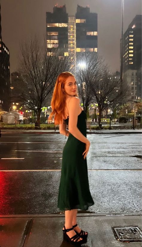 Image in kennedy walsh collection by . on We Heart It Redhead Outfits Aesthetic, Twisted Hate, Twisted Series, Lily Bloom, Ginger Girls, Red Head, Looks Chic, Ginger Hair, Outfits Aesthetic