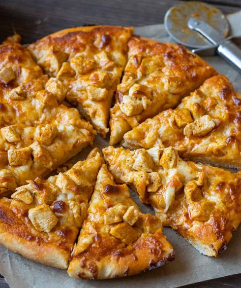 This Buffalo Chicken Pizza is loaded with cheese, chicken, and Buffalo sauce goodness piled on top of a chewy crispy crust! Cast Iron Pizza, Buffalo Chicken Pizza, Crispy Cheese, Cheese Chicken, Diced Chicken, Chicken Pizza, Buffalo Sauce, Family Dinner Recipes, Ultimate Comfort Food