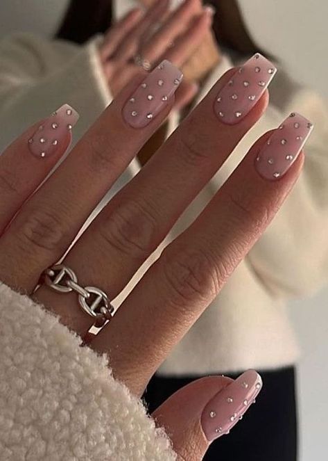 Rate This new years nail designs From ⭐1~10. SAVE & FOLLOW i will update everyweek. New Years Nail, Short Nail Art, January Nail Designs, Nye Nails, Stilleto Nails Designs, New Years Nail Designs, New Years Eve Nails, S Nails, January Nails