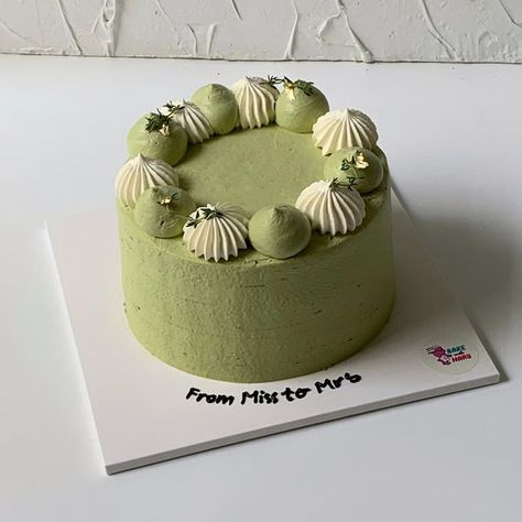 Matcha Mini Cake, Matcha Cake Design, Matcha Wedding Cake, 6x3 Cake, Matcha Cake Decoration, Matcha Cake Aesthetic, Japanese Cake Design, Matcha Birthday Cake, Korean Cake Design