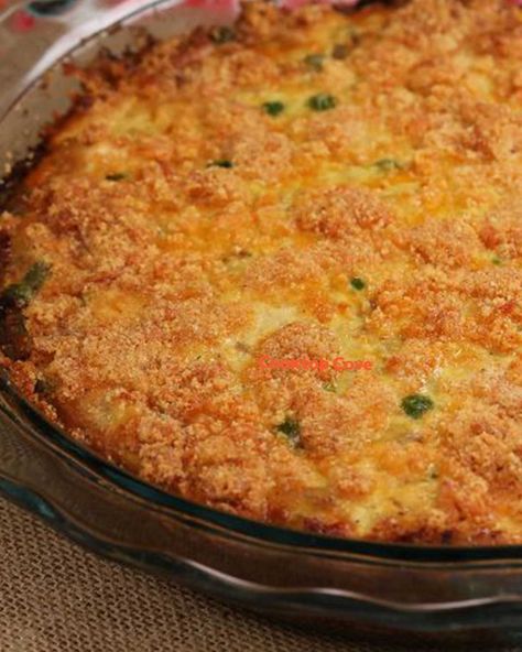 Tuna Pie, Tuna Bake, Tuna Dinners, Tuna Dishes, Tuna Fish Recipes, Casserole Kitchen, Canned Tuna Recipes, Fish Dinner Recipes, Tuna Casserole