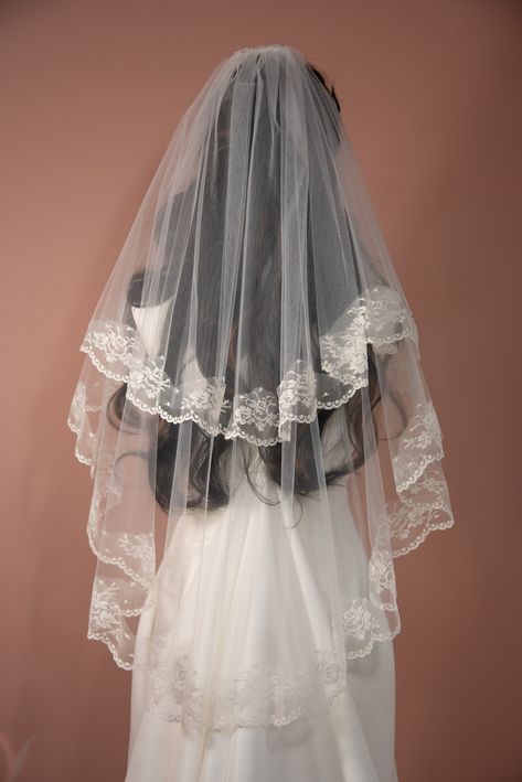 Wedding Veil with a 3-4 inches embroiled lace trims with metal comb. Length in back: 35inches  Length in front: 18inches Wedding Veils Lace Vintage, Vintage Bride Veil, Fingertip Lace Veil, Lace Veil With Blusher, Jewish Wedding Veil, Short Lace Veil, Fall Wedding Veil, Mexican Wedding Veil, Veils Bridal Hair Down