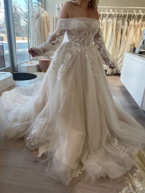 Plus Size Wedding Dresses Unique, Plus Size Fantasy Wedding Dress, Whimsical Plus Size Wedding Dress, Midsize Bride Wedding Dress, Wedding Dress Busty Bride, Wedding Dresses Midsize, Chubby Wedding Dress, Slavic Wedding Dress, White Wedding Dresses Plus Size