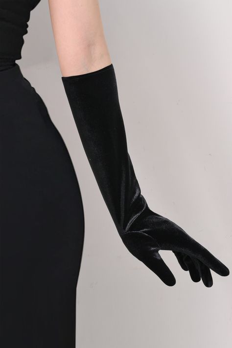 The elbow length velvet gloves, which perfectly create an elegant and sophisticated Gatsby style, suit for all kinds of fancy flapper outfits. Features: Elegant velvet 15 inch / 38.1 cm long Pull on closure Full finger gloves Black Elbow Length Gloves, Black Long Gloves Aesthetic, Ladies Gloves Classy, Velvet Gloves Aesthetic, Fancy Gloves Classy, Velvet Gloves Outfit, Long Gloves Aesthetic, Black Silk Gloves, Masquerade Gloves