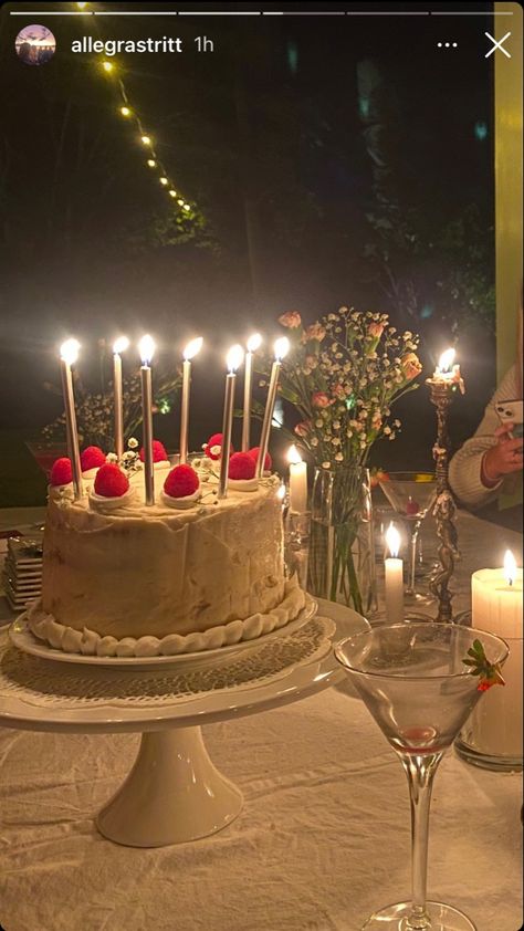 birthday cake inspo white flowers candle dinner Dinner Party Candles Aesthetic, Candle Lit Birthday Dinner, Candle Lit Dinner At Home, Candle Light Dinner At Home, Dinner Party Candles, Candle Lit Dinner, Two Birthday, Cake Inspo, Dinner At Home