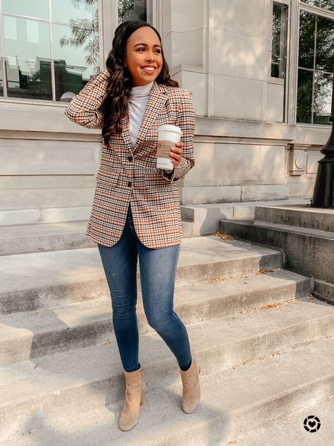 Pair this plaid blazer from @target with high waisted denim & tan booties for a business casual look this fall! Screenshot this picture and shop on the LikeToKnowIt app! Tan Booties Outfit, Tan Blazer Outfit, Long Blazer Outfit, Pink Capsule Wardrobe, Khaki Blazer, Tan Booties, Booties Outfit, Long Blazer, Fall Capsule Wardrobe