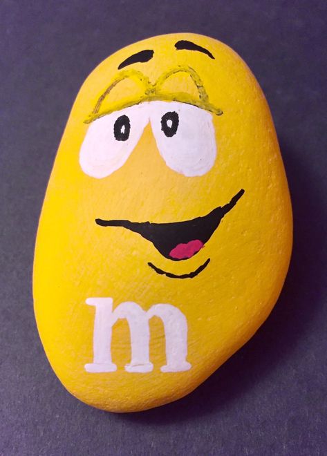 M & M Rock art M M Rock Painting, M M Painted Rocks, Rock Painting Tutorial, Diy Rock Art, Rock Painting Ideas, Painted Rocks Craft, Painted Rocks Diy, Rock Painting Ideas Easy, Rock Painting Patterns