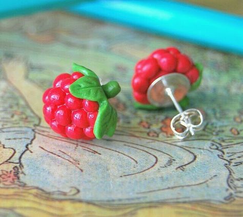 Cercei Din Lut Polimeric, Crea Fimo, Polymer Clay Diy, Polymer Clay Jewelry Diy, Polymer Crafts, Cute Polymer Clay, Clay Jewelry Diy, Fimo Clay, Polymer Clay Charms