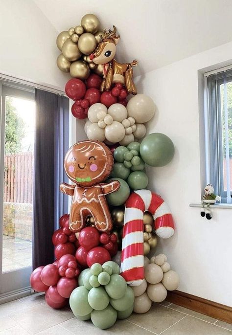 Ugly Christmas Sweater Balloon Garland, Christmas Party Balloon Arch, Modern Traditional Christmas Decor, Christmas Balloon Decor, New Year Decor Ideas, Outdoor Decorations Ideas, Christmas Balloon Arch, Christmas Balloon Garland, Party Balloons Diy