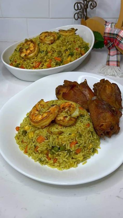 Nigerian Fried Rice And Chicken, Ultra Rich Lifestyle Luxury, Nigeria Food Pictures, African Lunch Ideas, New Tab Aesthetic, Nigerian Wallpaper, Nigeria Dishes, African Dishes Nigerian Food, Africa Dishes