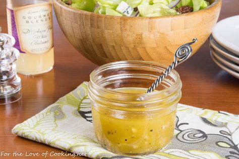 Pear Salad Dressing, Balsamic Vinegrette, Pear Vinaigrette, Pear Vinegar, Balsamic Vinegarette, Balsamic Dressing Recipe, White Balsamic Vinaigrette, Vinaigrette Dressing Recipe, Balsamic Vinaigrette Recipe