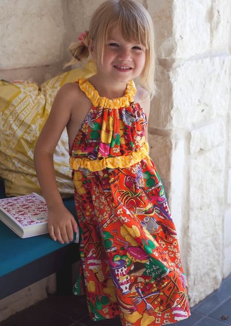 Gathered "Pillowcase" Dress Kids Sewing Patterns, Thrift Store Upcycle Clothes, Pillow Case Dress, Dress Tutorial, Sewing Kids Clothes, Gathered Bodice, Kids Sewing, Free Sewing Patterns, Upcycle Sewing