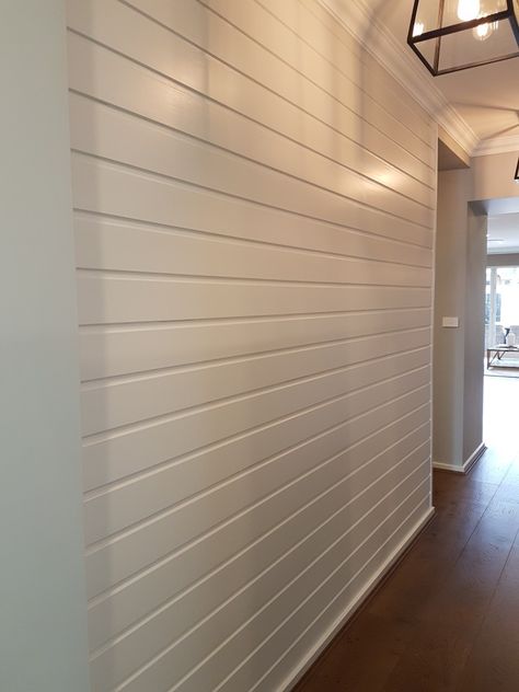 Horizontal timber panelling Painted Horizontal Wood Paneling, White Wooden Panel Wall, Horizontal Panelling Walls, White Wall Slats, White Wood Paneling Walls, White Wood Panneling Rooms, Horizontal Vj Panelling, Horizontal Wall Panelling, Horizontal Wood Paneling Wall