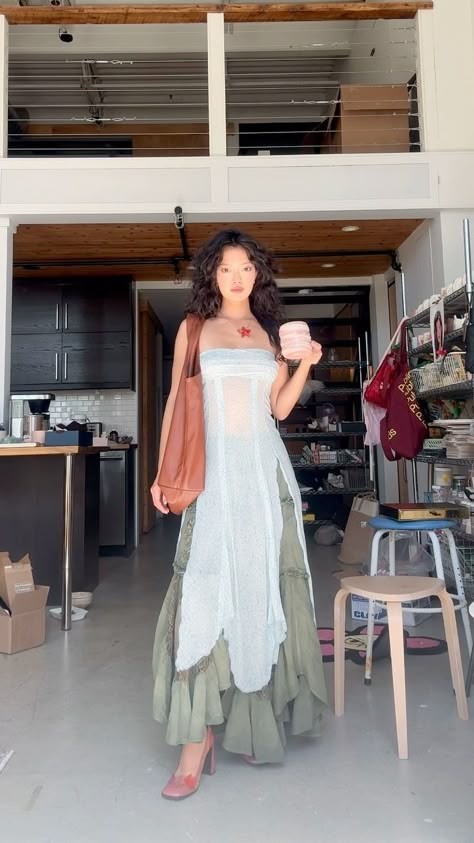 Boho Outfits Dress, Garbo Zhu Outfit, Layer Clothes Outfits, Cute Layered Outfits, Layer Dress Outfit, Dress Layering, Layered Outfits, Prada Heels, Summer Layering