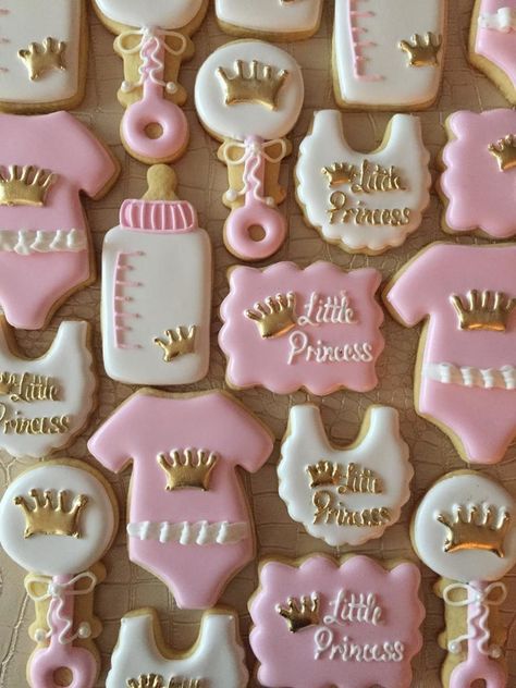 Home Baby Shower Ideas Decor Girl, Royal Baby Showers Girl, Pink Girly Baby Shower Ideas, Pink Theme Baby Shower Ideas, Babyshower Themes For Baby Girl, Little Princess Baby Shower Ideas, Babygirl Baby Shower Theme Ideas, Boujee Baby Shower Ideas, Finger Food Baby Shower