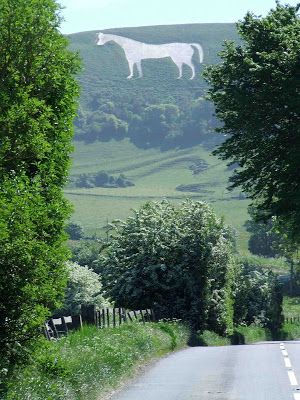 English Buildings, Horse Standing, Wiltshire England, Kentish Town, British Countryside, England And Scotland, Kew Gardens, To Infinity And Beyond, England Uk