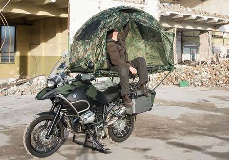 Mobed Compact Tent Fits on Your Motorcycle | Gadgetsin Moto Camping, Motorcycle Tent, Adventure Bike Motorcycles, Bmw Motorbikes, Motorcycle Camping Gear, Motorcycle Adventure, Racing Quotes, Motorcycle Safety, Kombi Home