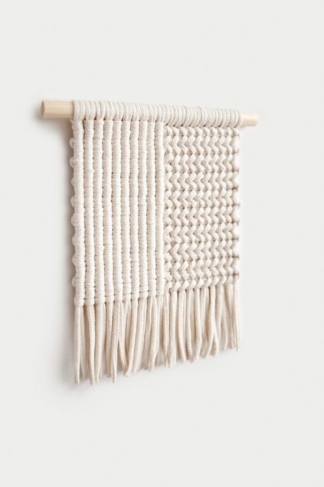 Small macrame wall hanging, cozy home decor by WAVES'N'ME Minimalist Macrame, Beige Palette, Wall Macrame, Small Macrame Wall Hanging, Simple Macrame, Small Macrame, Macrame Wall Hanging Patterns, Cozy Home Decor, Macrame Wall Art