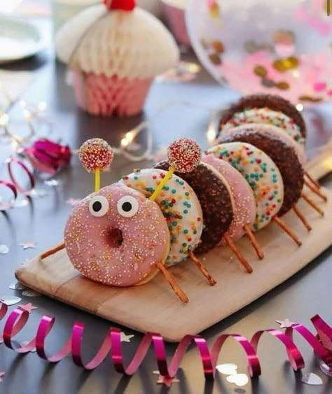 Caterpillar Cake, Kids Party Food, Donut Party, Snacks Für Party, Cake Donuts, Fun Kids Food, Live Happy, Birthday Cake Kids, Yahoo Mail