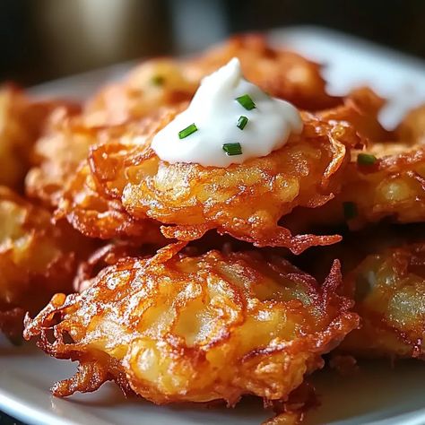 Onion Fritters Recipe, Amish Onion Fritters, Creative Cookery, Onion Fritters, Pork Chop Dinner, Fritters Recipe, Quick Appetizers, Fritter Recipes, Amish Recipes