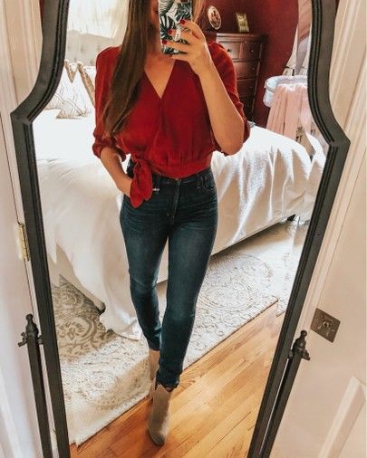 Love this Red Shirt and these Jeans are A-Mazing! Night Out Outfit Clubwear, Fall Outfits Women 20s, Blogger Outfit Inspiration, Club Outfits For Women, Clubbing Outfits, Fashion Blogger Outfit, Casual Skirt Outfits, Going Out Outfits, Casual Fall Outfits