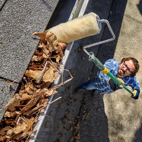 14 Brilliant Tips and Tricks for Cleaning, Fixing and Repurposing Gutters | Family Handyman Handyman Tips And Tricks, Yard Clean Up, Gutter Cleaning Hacks, Gutter Drainage Ideas, How To Clean Gutters, Gutter Cleaning Tool, Diy Gutters, Gutter Cleaner, Gutter Cleaning