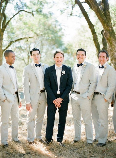 groomsmen in tan suits and groom in black  via style me pretty Tan Groomsmen, Black Groomsmen, Groomsmen Photography, Groom And Groomsmen Suits, Grey Suit Wedding, Kt Merry, Suits Black, Groomsmen Bowtie, Sonoma Wedding