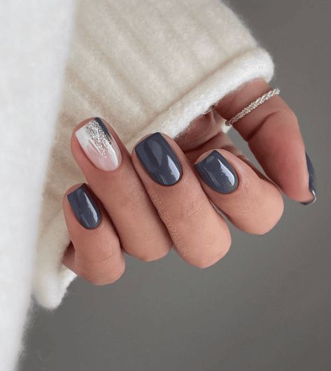 Design Ongles Courts, Navy Nails, Kutek Disney, Manikur Kuku, Milky Nails, January Nails, Nagel Tips, Smink Inspiration, Gray Nails