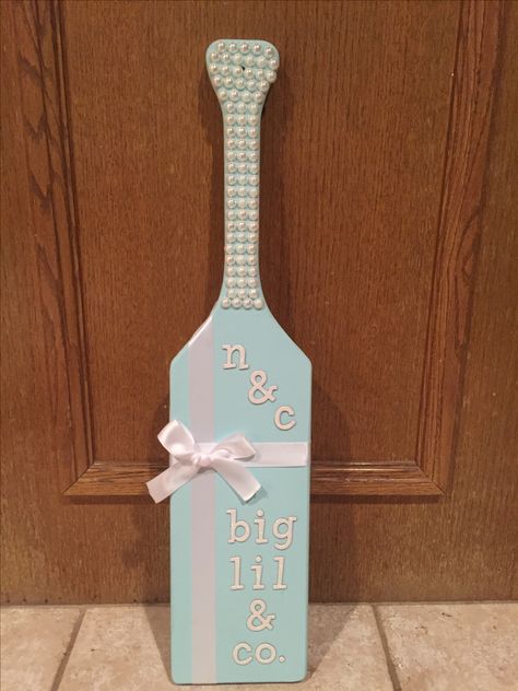 #paddle #tiffany #srat #gphib #gphi #tiffanyblue #pearls #DIY #bow #gamma #Phi #beta Blue Sorority Paddle, Big Paddles Sorority, Paddle Sorority Big, Phi Mu Crafts, Sisterhood Ideas, Paddle Sorority, Big Little Paddles, Big Sam, Paddle Ideas