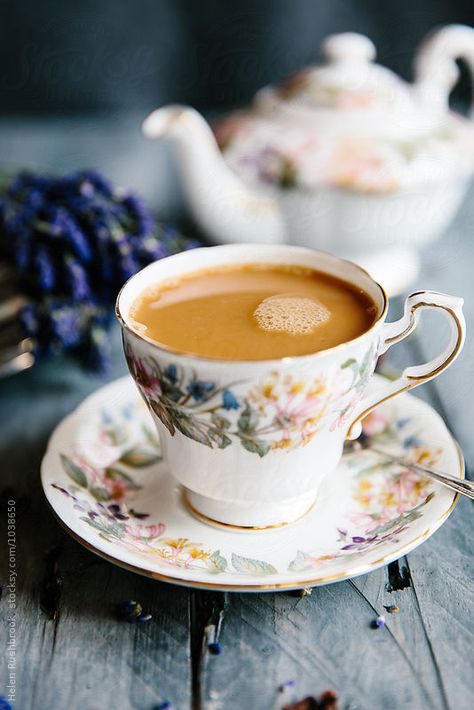 Chai tea brewed with lavender, cloves, cardamon, cinnamon and ginger and sweetened with maple syrup. Cuppa Tea, Pause Café, Tea Break, Morning Tea, Chai Tea, Tea Art, Brewing Tea, A Cup Of Coffee, Coffee Love