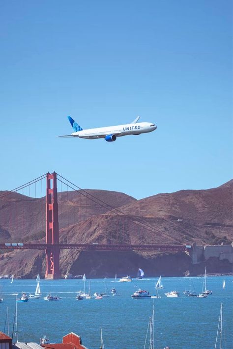 Boeing 777 of United Airlines at San Francisco Fleet Week 2021 Flight Take Off, Airline Booking, Airplane Wallpaper, Flight Attendant Life, Book Flights, Gods Glory, International Flights, Airline Flights, United Airlines