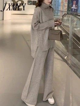 Wide Legs Pants, Celana Fashion, Abaya Style, Kampot, Straight Clothes, Knitted Suit, Office Fashion Women, Modieuze Outfits, Tracksuit Women