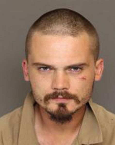 Jake Lloyd's 2015 mugshot #2 Famous Child Actors, Young Anakin Skywalker, Jake Lloyd, Funny Mugshots, Phantom Menace, Star Wars Anakin, The Phantom Menace, Celebrity List, Child Actors