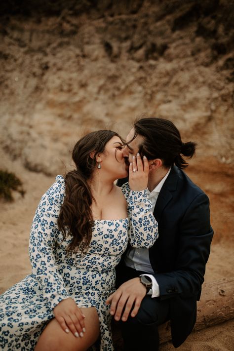 Photoshoot At The Beach, Romantic Dp, Beautiful Ocean Pictures, Female Celebrity Fashion, Romantic Videos Couples, Beautiful Dresses Short, Love Couple Photo, Couple Photoshoot Poses, Actors Images