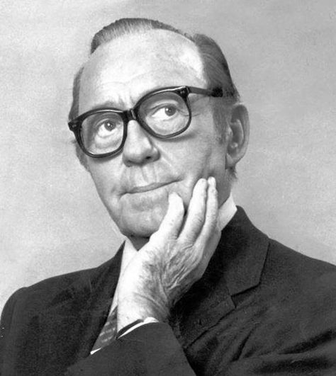 "I don't deserve this award, but I have arthritis and I don't deserve that either." - Jack Benny Jack Benny, Great Comedies, American Comedy, Celebrities Then And Now, Old Time Radio, Classic Comedies, Tv Icon, The Tonight Show, Comedy Club