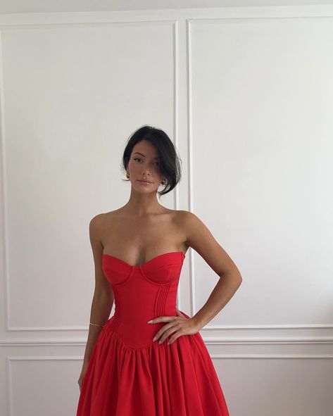 the dress deserved another post Red Wedding Guest Dress, Red Wedding Guest Dresses, Bethany Moore, Dinner Outfit Classy, 2024 Wardrobe, Dress Celebrity, Tight Dress Outfit, Birthday Fits, Red Dresses Classy