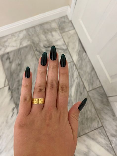 Dark Christmas Green Nails, Dark Oval Acrylic Nails, Nail Inspiration Dark Green, Simple Dark Green Acrylic Nails, Very Dark Green Nails, Dark Green Emerald Nails, Dark Green Acrylic Nails Almond, Deep Green Almond Nails, Dark Green Round Nails