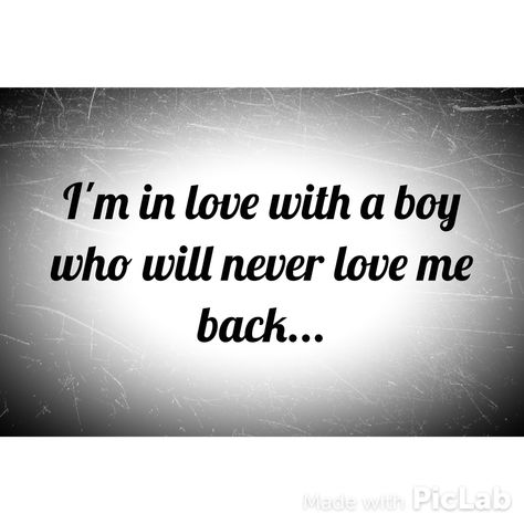 I hate crushing on him... I know he doesn't like me back, but I can't help it… He Doesn't Like Me Back, He Doesn't Like Me, Crushing On Him, He Doesnt Like Me, I Like Him, Don't Like Me, Love Hurts, Crush Quotes, Deep Thought Quotes