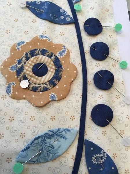 Applique Quilts Tutorial, Flower Applique Patterns, Hand Quilting Patterns, Quilting Tutorial, Applique Flowers, Pine Valley, Appliqué Quilts, Applique Tutorial, Applique Quilt Patterns