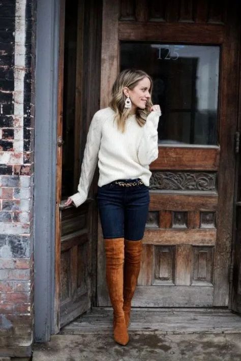 *15 Over The Knee Boot Outfits That Are Fashionable AF How To Wear Thigh High Boots, Classy Boots, Boots Outfit Ideas, Knee High Boots Outfit, Over The Knee Boot Outfit, Bota Over, Knee Boots Outfit, High Boots Outfit, Class Outfit