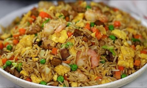 Now Here’s a Chinese Special Fried Rice Recipe from Sisi Jemimah House Special Fried Rice Recipe, Special Fried Rice Recipe, Makanan Cepat Saji, Special Fried Rice, Fried Rice With Egg, Seared Chicken Breast, Pork Fried Rice, Cibo Asiatico, Egg Fried Rice