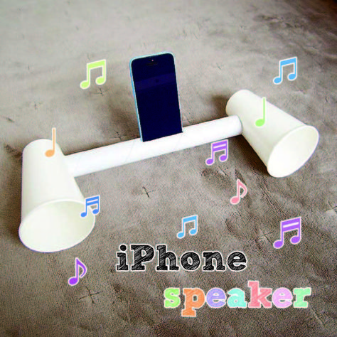 HOW TO make a nifty lil' iPhone speaker. Crafty awesome DIY project - looks simple & effective! Iphone Speaker, Teen Programs, Diy Tech, Diy Speakers, Stem Projects, Program Ideas, Diy Phone, Paper Cup, School Projects